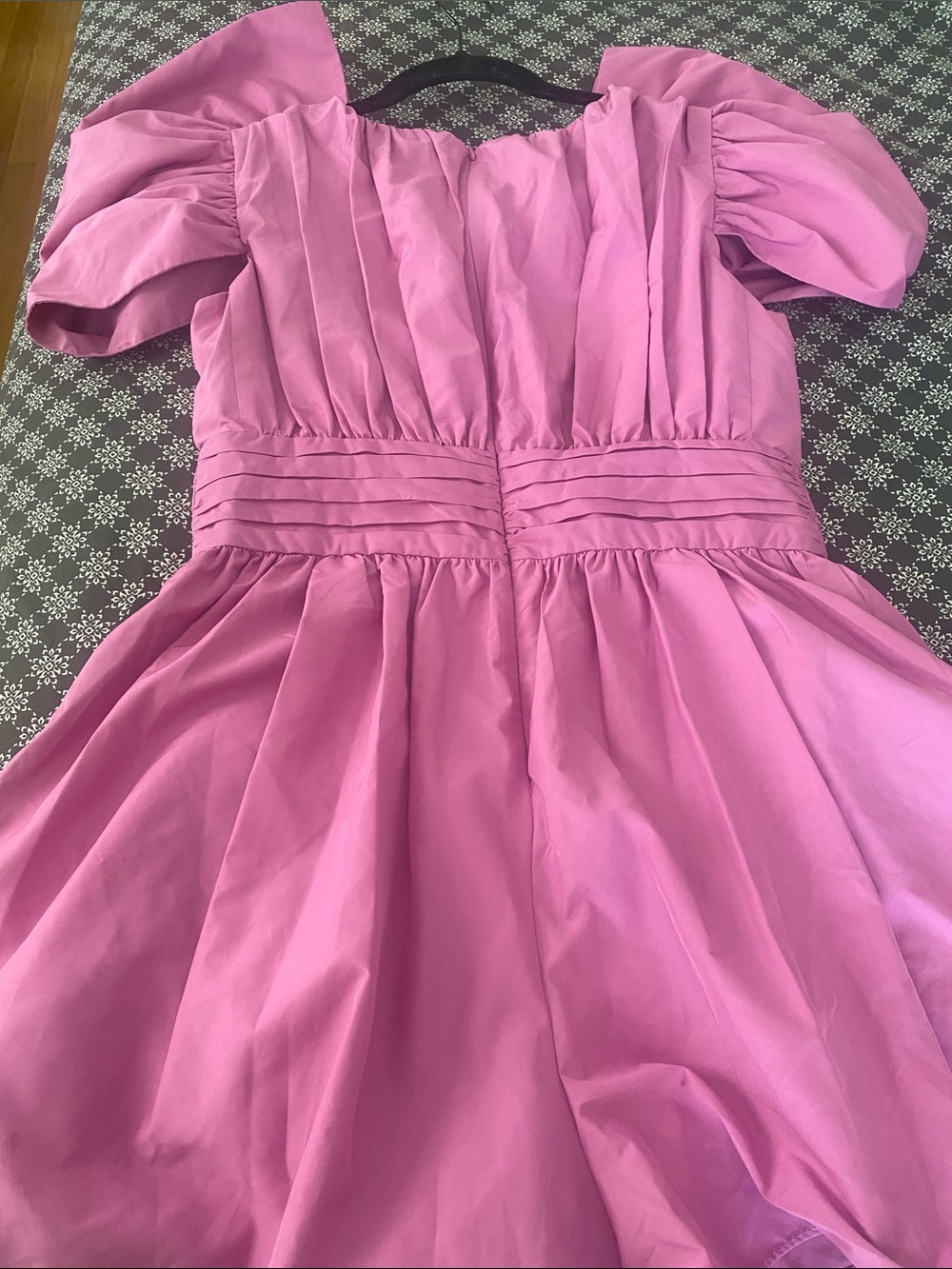 Express Girls' Magenta Puff-Sleeve Party Dress - Picture 11 of 16